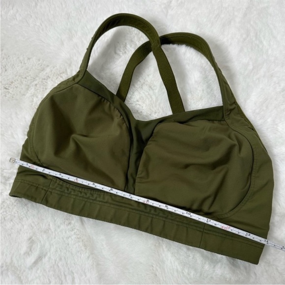 Lululemon Sportsbra size 32C Preloved - Picture 6 of 6